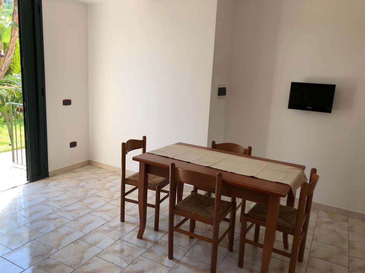 Casa Vacanze Alcantara Gaggi Exterior foto